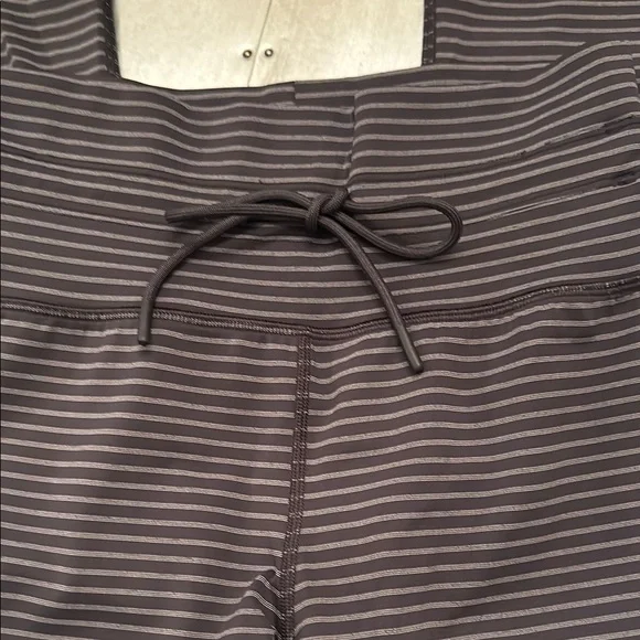 Vuori Stripe Daily Legging, Black Stripe, S - Picture 3 of 3